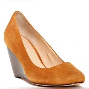 Cole Haan Air Lainey Wedge in Camello Suede Size 9.5